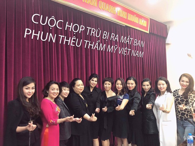 ban phun theu tham my viet nam – noi hoi tu nhung “ban tay vang” cua nganh lam dep - 4